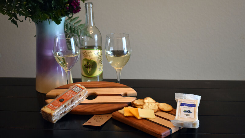 Matching Wine Caddy & Cheese Cutting Board - Surfboard